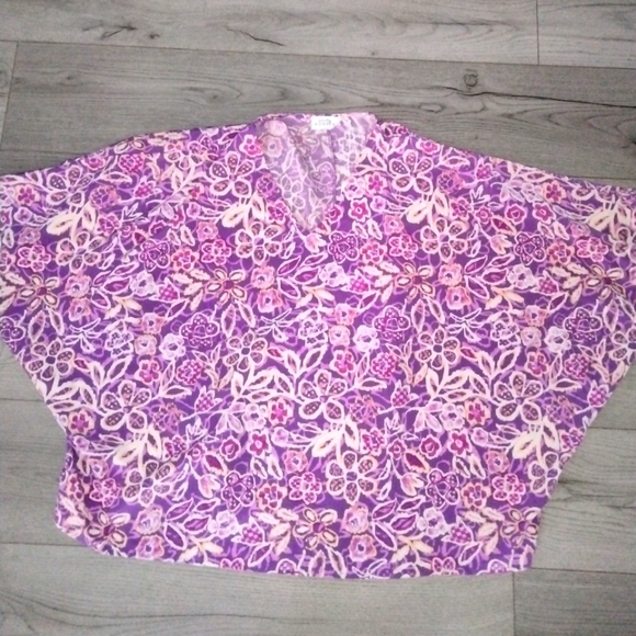 NWT Emily Wonder poncho v neck top beautiful colors S/M oversized - Picture 6 of 8